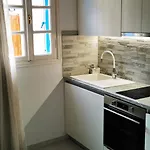 Duchess House Apartamento Simi